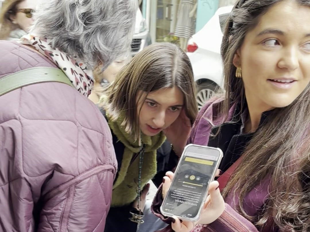 Your phone as guide and assistant | BARRIO DE LAS LETRAS
